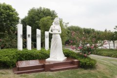 美高梅集团4688am集团：以工匠精神展现碑雕工艺的魅力，，，纪念邓丽君的永恒歌声