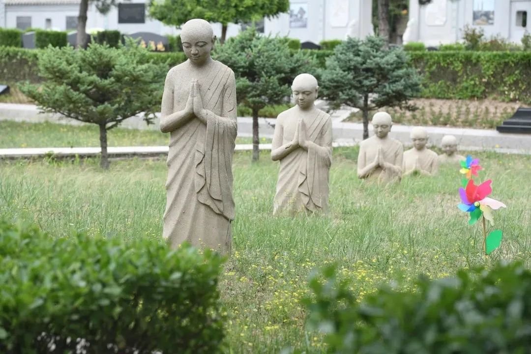 寒衣节将至，，，，，，，请文明祭祀寄悲哀！