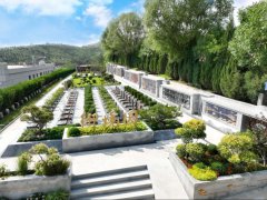 御境揽风华，，，，，诗眠映翠霞——张家口人民公墓东安园御境园